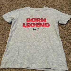 Nike boys Tee Shirt